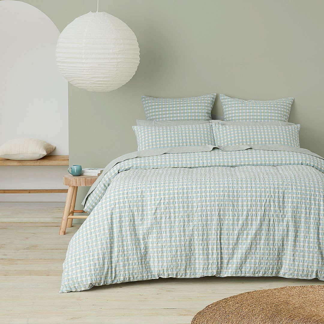 https://s3-ap-southeast-2.amazonaws.com/fusionfactory.commerceconnect.bbnt.production/pim_media/000/164/494/M_F_S24-25_Bedlinen_BOP_Leah_Blue_QQC_V2_SI.jpg?1718080608
