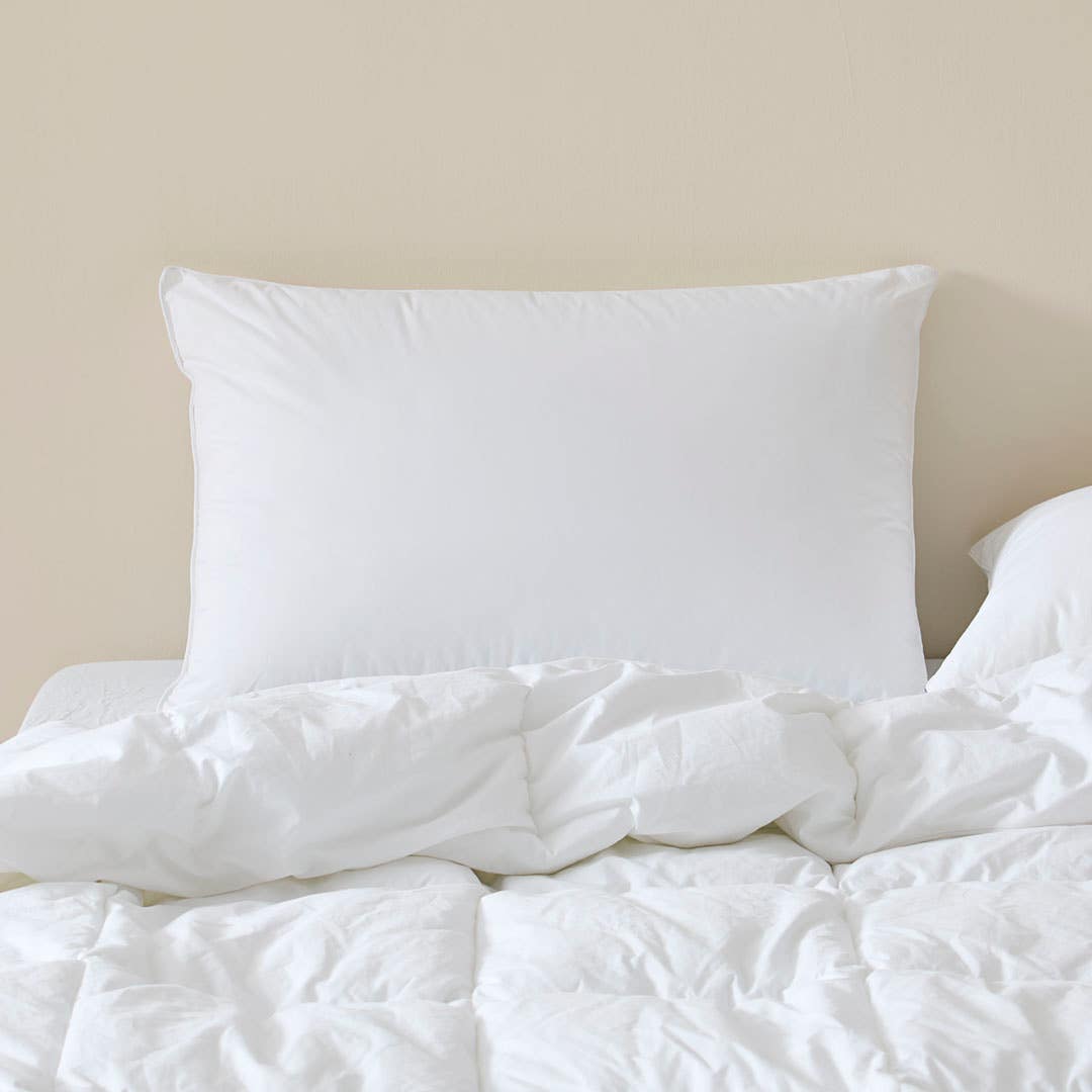 https://s3-ap-southeast-2.amazonaws.com/fusionfactory.commerceconnect.bbnt.production/pim_media/000/170/745/M_F_S24-25_Cat-Stacks_Pillow_Wool_Blend_SI.jpg?1727160783