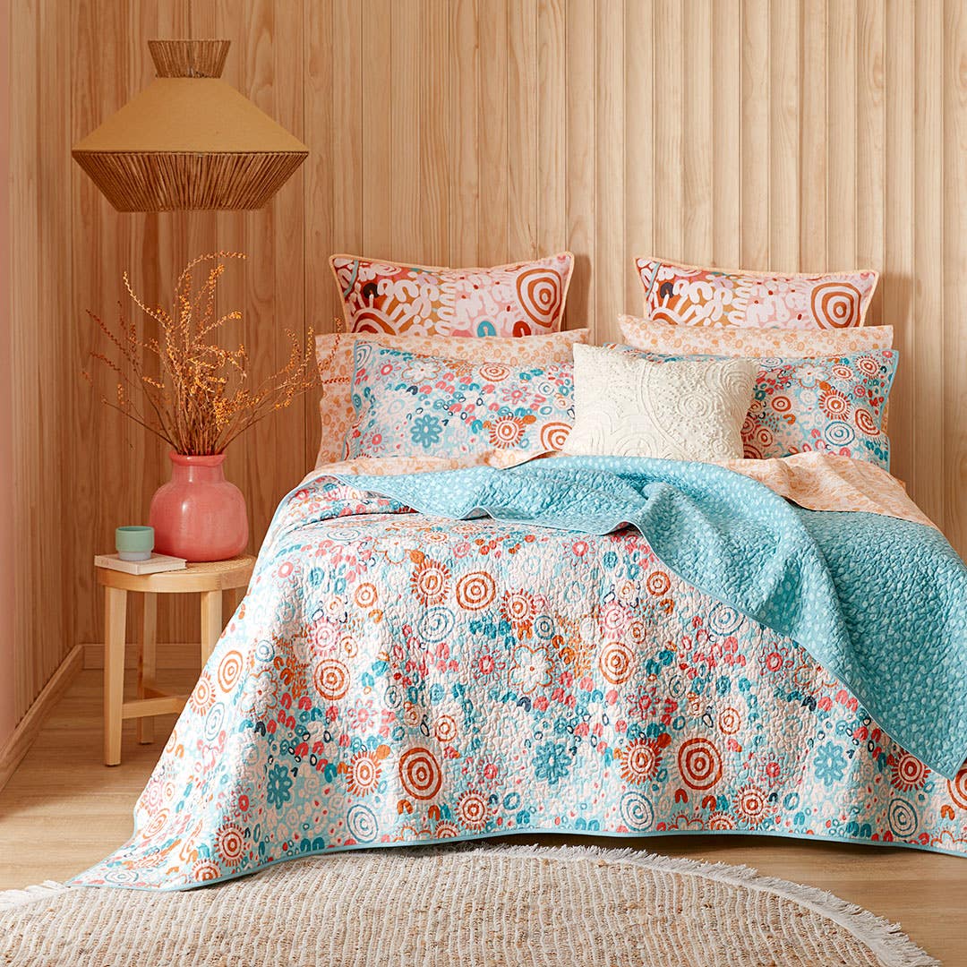 Bed coverlet sale queen