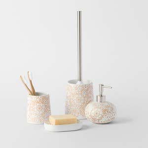 https://s3-ap-southeast-2.amazonaws.com/fusionfactory.commerceconnect.bbnt.production/pim_media/000/199/032/M_F_S25-26_Amelie-Bathroom-Range_White_26578_R_SI.jpg?1754374255
