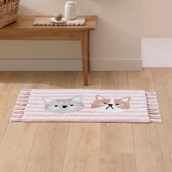 https://s3-ap-southeast-2.amazonaws.com/fusionfactory.commerceconnect.bbnt.production/pim_media/000/202/712/M_F_S25-26_Bathroom_Towel_Set-Nala_SI.jpg?1759902447