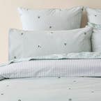 https://s3-ap-southeast-2.amazonaws.com/fusionfactory.commerceconnect.bbnt.production/pim_media/000/203/331/M_F_S25-26_Bedlinen_BOP_Bella_QQC_Pillow_SI.jpg?1761273337