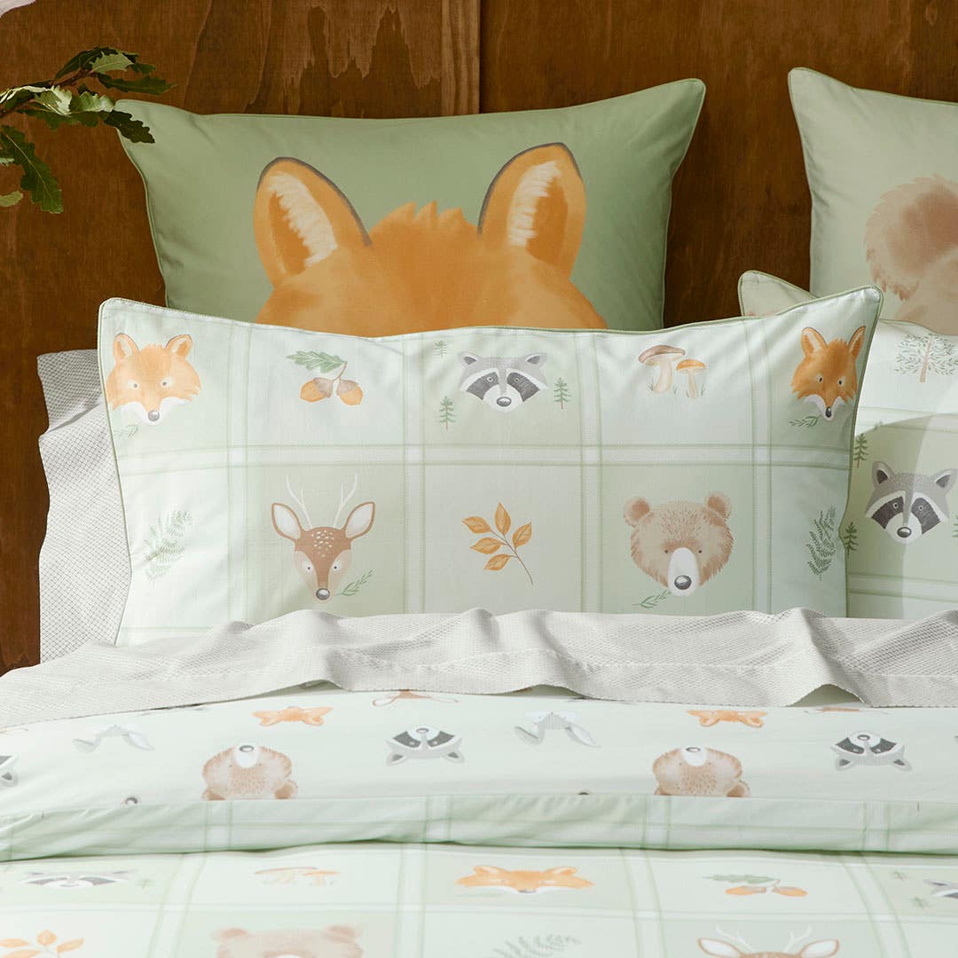 https://s3-ap-southeast-2.amazonaws.com/fusionfactory.commerceconnect.bbnt.production/pim_media/000/195/628/M_F_S25-26_Bedlinen_BOP_Buck_QQC_Pillow_SI.jpg?1748311036