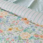 https://s3-ap-southeast-2.amazonaws.com/fusionfactory.commerceconnect.bbnt.production/pim_media/000/194/868/M_F_S25-26_Bedlinen_BOP_Cynthia_Detail-1_SI.jpg?1747022425