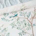https://s3-ap-southeast-2.amazonaws.com/fusionfactory.commerceconnect.bbnt.production/pim_media/000/194/408/M_F_S25-26_Bedlinen_BOP_Eden_QQC_Detail_1_SI.jpg?1745995270