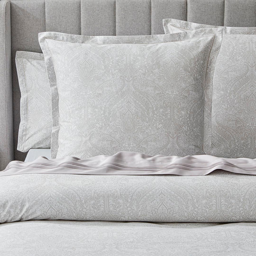 https://s3-ap-southeast-2.amazonaws.com/fusionfactory.commerceconnect.bbnt.production/pim_media/000/200/892/M_F_S25-26_Bedlinen_BOP_Marco_Euro_SI.jpg?1757633753