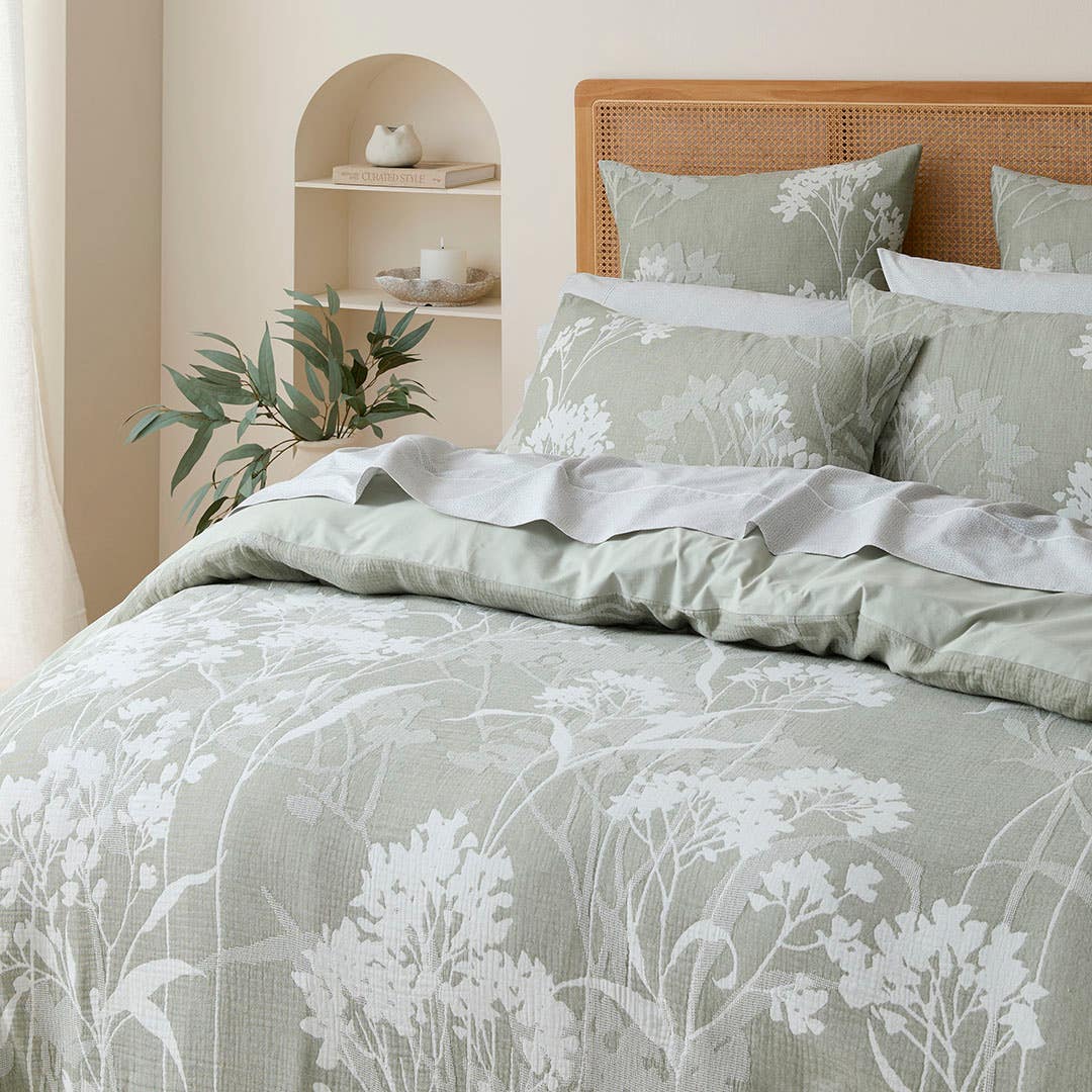 https://s3-ap-southeast-2.amazonaws.com/fusionfactory.commerceconnect.bbnt.production/pim_media/000/195/332/M_F_S25-26_Bedlinen_BOP_Milford-Sage_QQC_Marketing_SI.jpg?1747721687