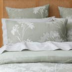 https://s3-ap-southeast-2.amazonaws.com/fusionfactory.commerceconnect.bbnt.production/pim_media/000/195/333/M_F_S25-26_Bedlinen_BOP_Milford-Sage_QQC_Pillow_SI.jpg?1747721687