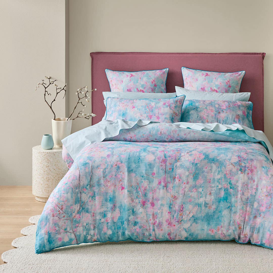 https://s3-ap-southeast-2.amazonaws.com/fusionfactory.commerceconnect.bbnt.production/pim_media/000/197/084/M_F_S25-26_Bedlinen_BOP_Montmarte_QQC_V2_SI.jpg?1752041349
