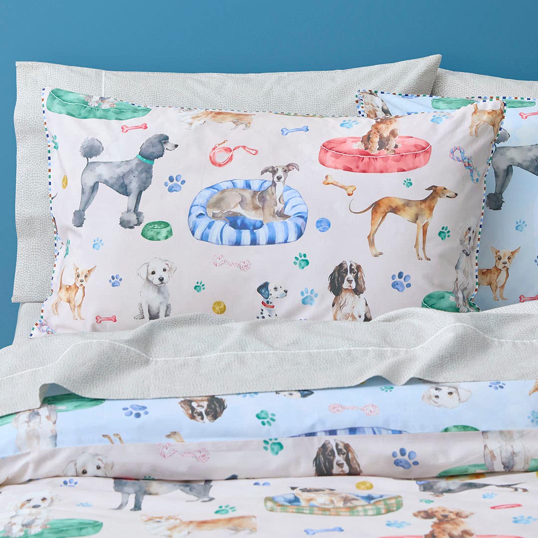 https://s3-ap-southeast-2.amazonaws.com/fusionfactory.commerceconnect.bbnt.production/pim_media/000/195/463/M_F_S25-26_Bedlinen_BOP_Murphy_Pillow_SI.jpg?1747980942