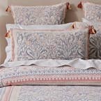 https://s3-ap-southeast-2.amazonaws.com/fusionfactory.commerceconnect.bbnt.production/pim_media/000/197/436/M_F_S25-26_Bedlinen_BOP_Navi_Pillow_SI.jpg?1752474253