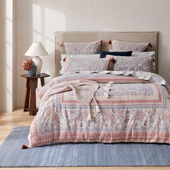 https://s3-ap-southeast-2.amazonaws.com/fusionfactory.commerceconnect.bbnt.production/pim_media/000/197/438/M_F_S25-26_Bedlinen_BOP_Navi_QQC_SI.jpg?1752474253