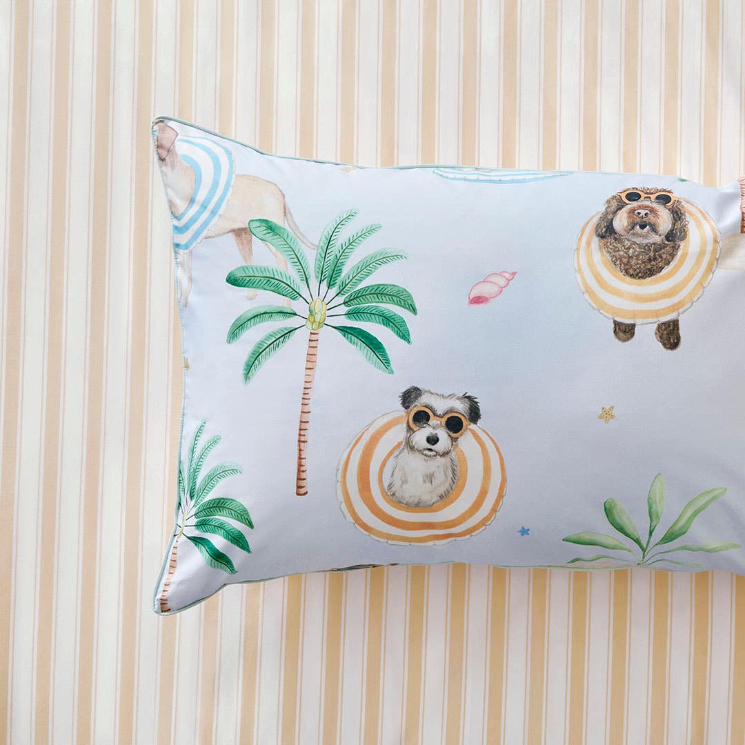 https://s3-ap-southeast-2.amazonaws.com/fusionfactory.commerceconnect.bbnt.production/pim_media/000/200/693/M_F_S25-26_Bedlinen_BOP_Paw_Party_QQC_Detail_2_SI.jpg?1757373695