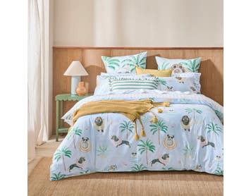 https://s3-ap-southeast-2.amazonaws.com/fusionfactory.commerceconnect.bbnt.production/pim_media/000/200/690/M_F_S25-26_Bedlinen_BOP_Paw_Party_QQC_SI.jpg?1757373695
