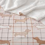 https://s3-ap-southeast-2.amazonaws.com/fusionfactory.commerceconnect.bbnt.production/pim_media/000/195/134/M_F_S25-26_Bedlinen_BOP_Sherpa_Blanket_Charlie_Detail-2_SI.jpg?1747375412