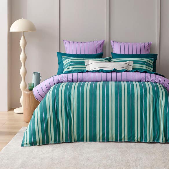 https://s3-ap-southeast-2.amazonaws.com/fusionfactory.commerceconnect.bbnt.production/pim_media/000/196/138/M_F_S25-26_Bedlinen_BOP_Sidney_QQC_SI.jpg?1750228952