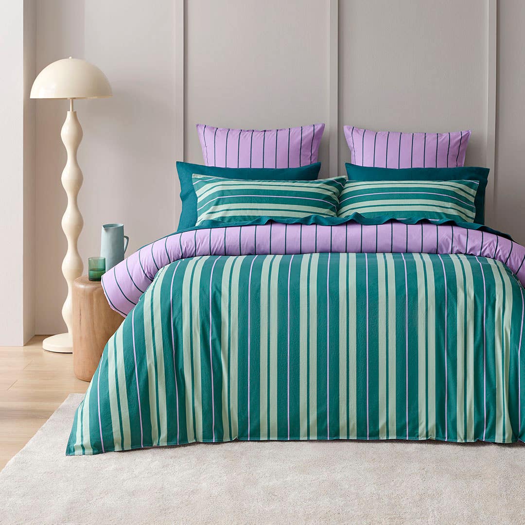 https://s3-ap-southeast-2.amazonaws.com/fusionfactory.commerceconnect.bbnt.production/pim_media/000/196/139/M_F_S25-26_Bedlinen_BOP_Sidney_QQC_V2_SI.jpg?1750228953