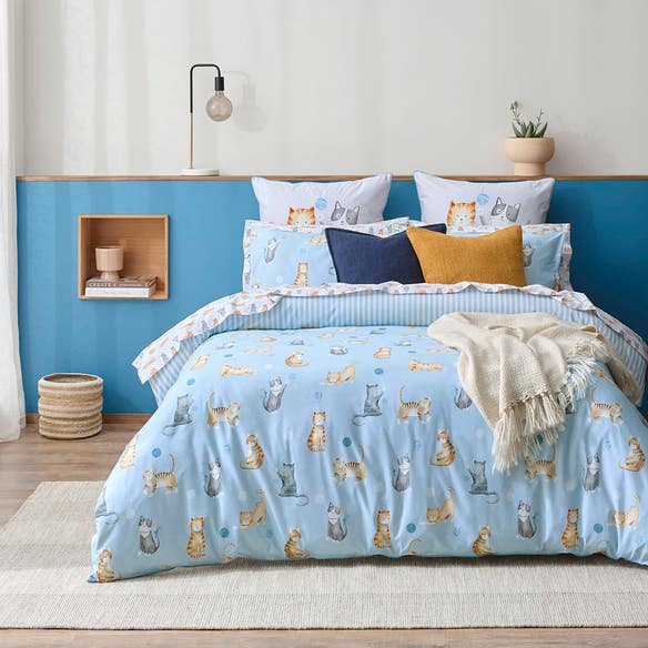 https://s3-ap-southeast-2.amazonaws.com/fusionfactory.commerceconnect.bbnt.production/pim_media/000/195/531/M_F_S25-26_Bedlinen_BOP_Tabby_QQC_SI.jpg?1747981973