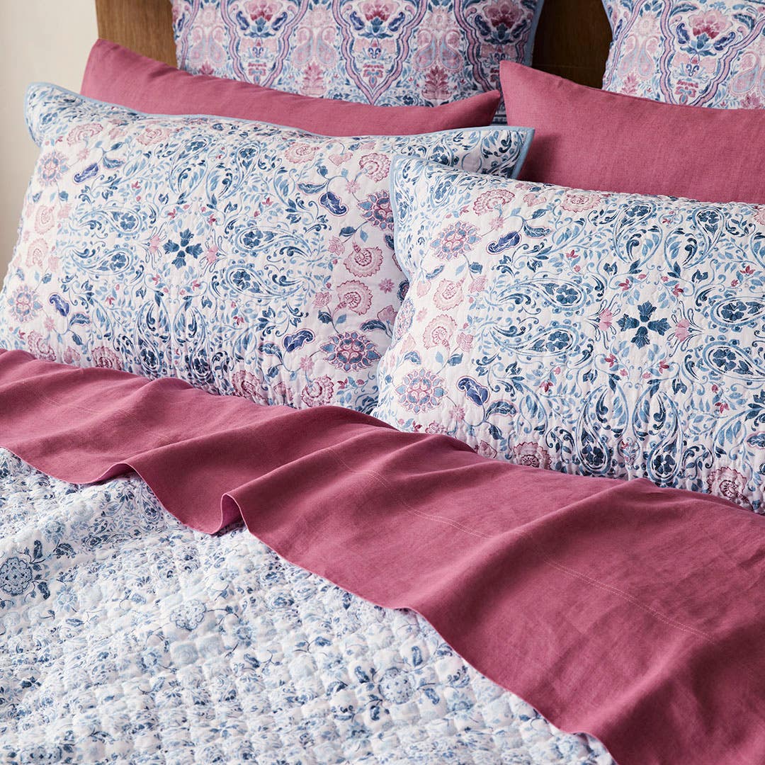 https://s3-ap-southeast-2.amazonaws.com/fusionfactory.commerceconnect.bbnt.production/pim_media/000/197/477/M_F_S25-26_Bedspread_BOP_Presley_BS_Marketing_Detail_SI.jpg?1752543283