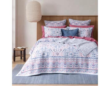 https://s3-ap-southeast-2.amazonaws.com/fusionfactory.commerceconnect.bbnt.production/pim_media/000/197/480/M_F_S25-26_Bedspread_BOP_Presley_BS_SI.jpg?1752543283