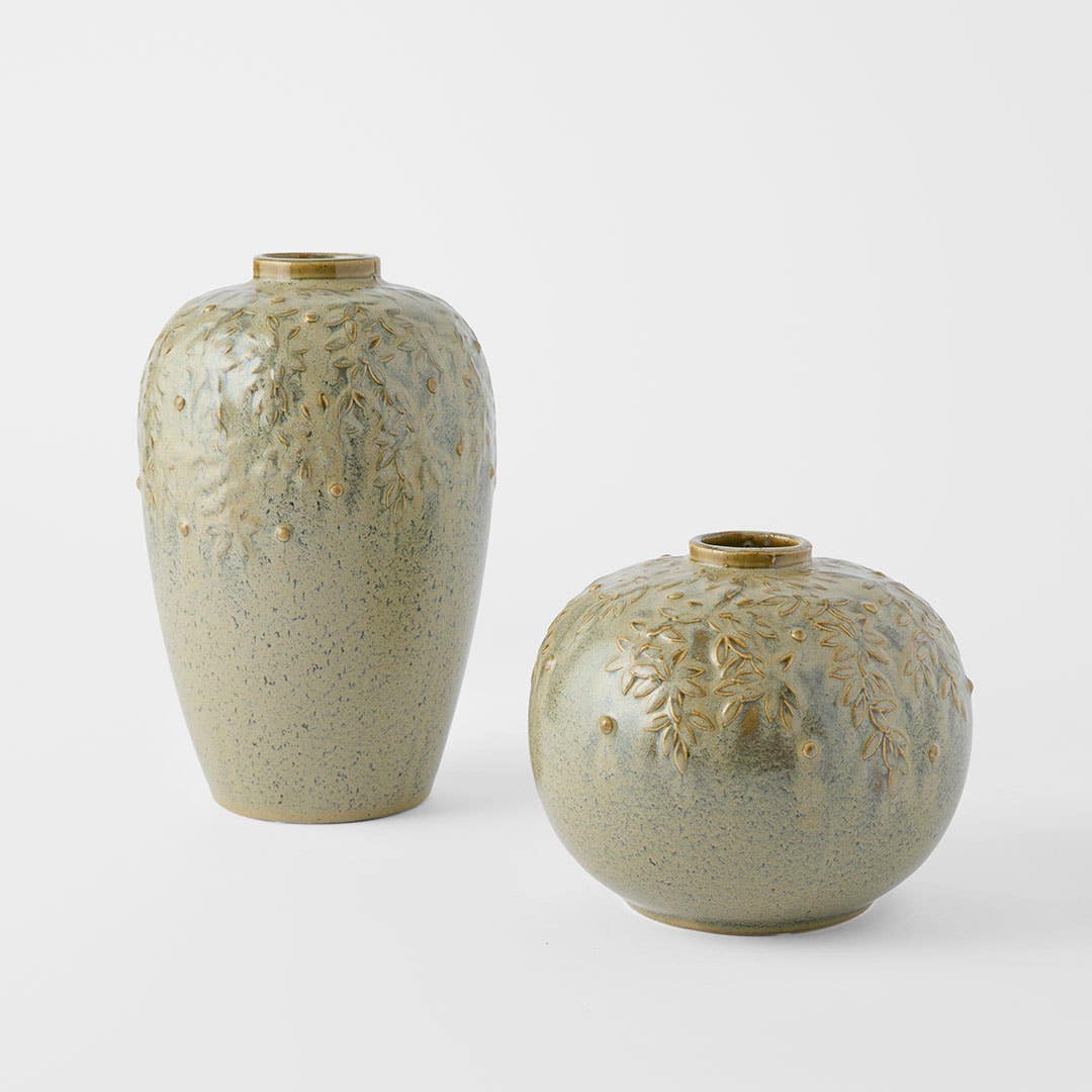 https://s3-ap-southeast-2.amazonaws.com/fusionfactory.commerceconnect.bbnt.production/pim_media/000/202/327/M_F_S25-26_Cascade-Ceramic-Vase_Range_Green_26632_R_SI.jpg?1759650644