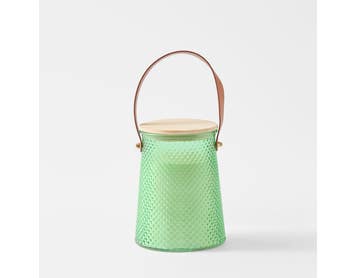 https://s3-ap-southeast-2.amazonaws.com/fusionfactory.commerceconnect.bbnt.production/pim_media/000/200/197/M_F_S25-26_Citronella_Lantern_Candle_1000g_Lemongrass_26483001_SI.jpg?1756355604