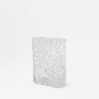 https://s3-ap-southeast-2.amazonaws.com/fusionfactory.commerceconnect.bbnt.production/pim_media/000/198/782/M_F_S25-26_Dalia_Glass_Vase_Sml_Clear_26133102_SI.jpg?1754355706