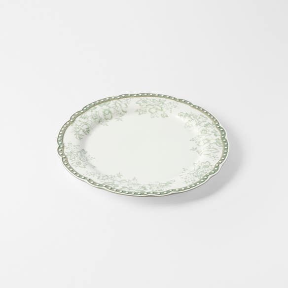 https://s3-ap-southeast-2.amazonaws.com/fusionfactory.commerceconnect.bbnt.production/pim_media/000/199/142/M_F_S25-26_Evie_Dinner_Plate_Green_26583902_SI.jpg?1754532897
