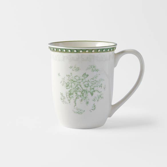 https://s3-ap-southeast-2.amazonaws.com/fusionfactory.commerceconnect.bbnt.production/pim_media/000/199/143/M_F_S25-26_Evie_Mug_Green_26586902_SI.jpg?1754532897