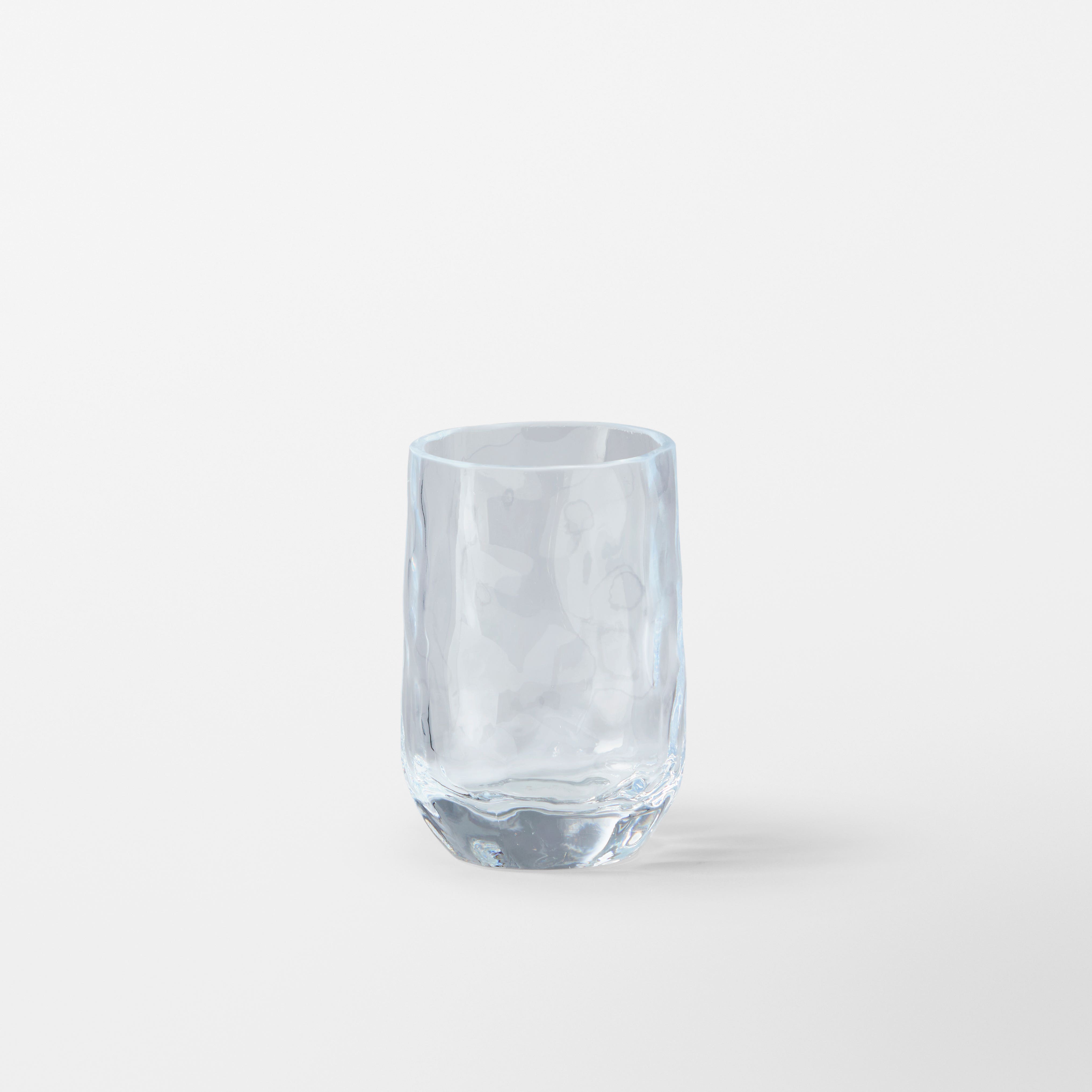 https://s3-ap-southeast-2.amazonaws.com/fusionfactory.commerceconnect.bbnt.production/pim_media/000/199/018/M_F_S25-26_Loren-Tumbler_Clear_26554801.jpg?1754372559