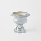 https://s3-ap-southeast-2.amazonaws.com/fusionfactory.commerceconnect.bbnt.production/pim_media/000/202/491/M_F_S25-26_Orano-Footed-Ceramic-Planter-Lrg_Grey_26632101_SI.jpg?1759727267