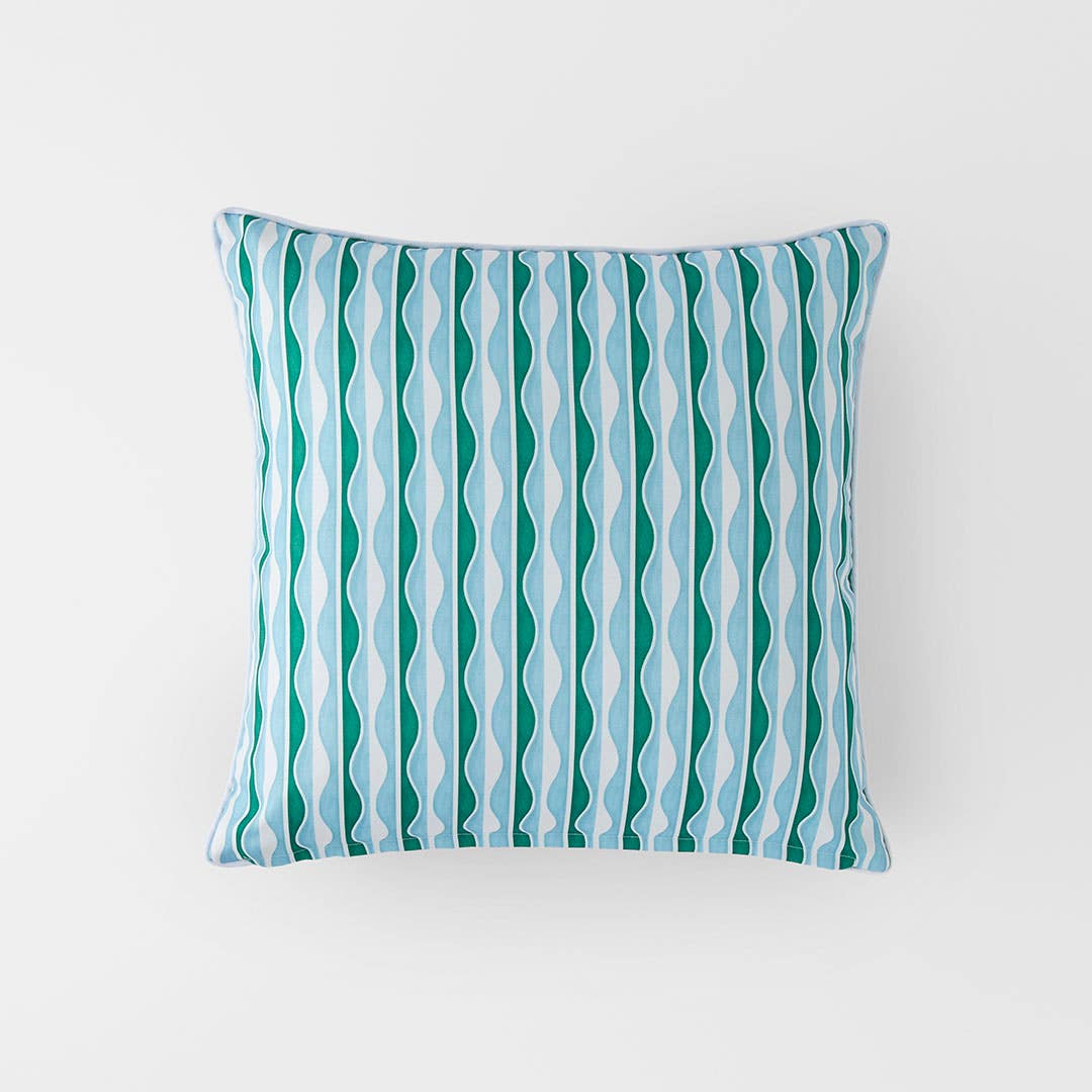 https://s3-ap-southeast-2.amazonaws.com/fusionfactory.commerceconnect.bbnt.production/pim_media/000/201/866/M_F_S25-26_Panama-Zella-Outdoor-Cushion-Reversable_Multi_26532601_V2_SI.jpg?1759193915