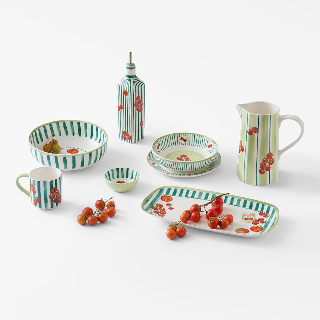https://s3-ap-southeast-2.amazonaws.com/fusionfactory.commerceconnect.bbnt.production/pim_media/000/200/986/M_F_S25-26_Pomodoro-Dining-Range_Green-Red_26589_R_SI.jpg?1757639105