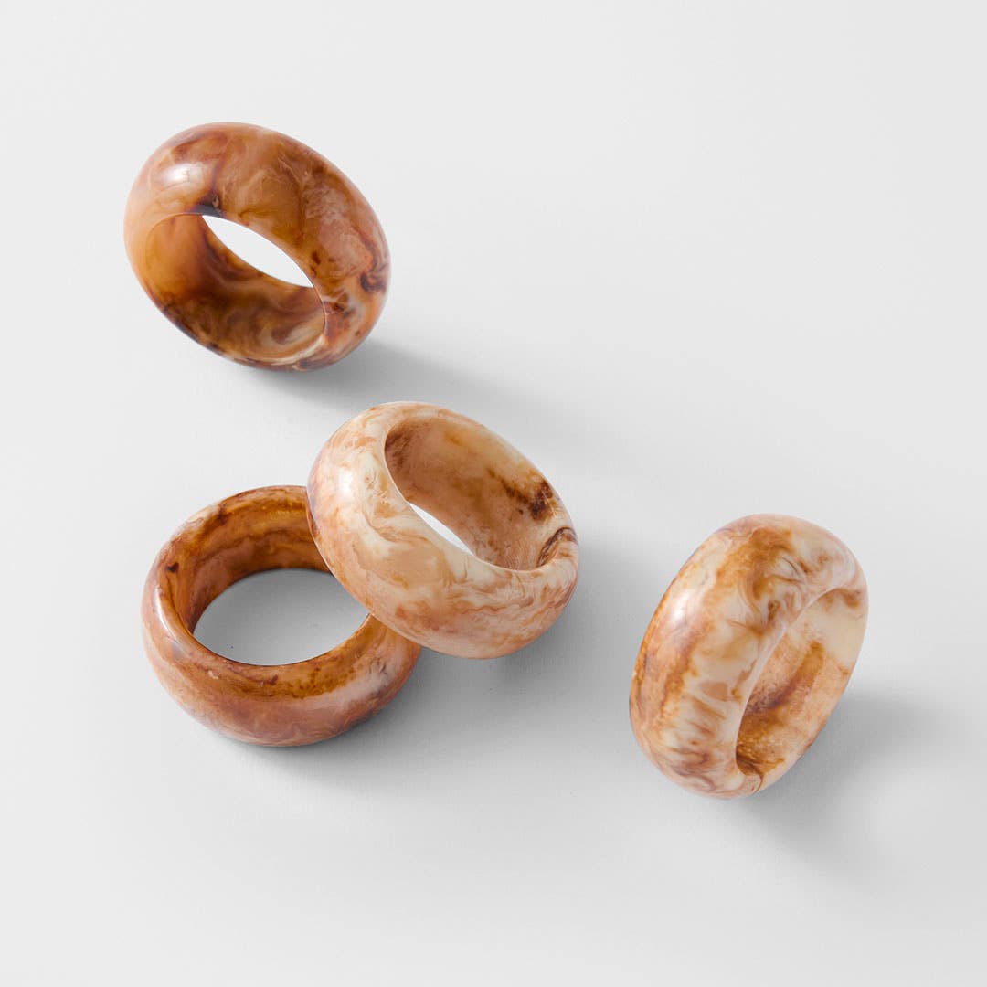 https://s3-ap-southeast-2.amazonaws.com/fusionfactory.commerceconnect.bbnt.production/pim_media/000/199/774/M_F_S25-26_Resin-Napkin-Rings-S4_Coffee_26533802_SI.jpg?1755496611