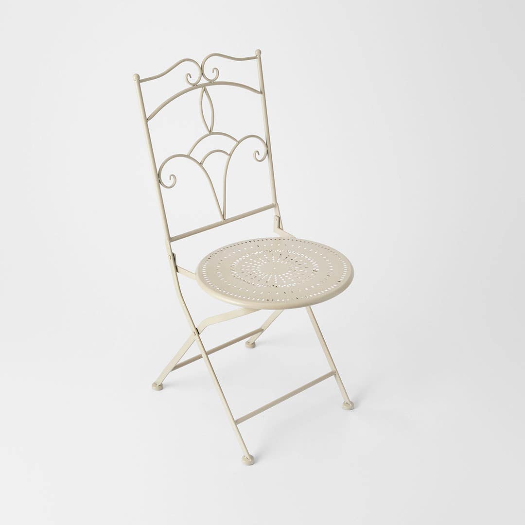 https://s3-ap-southeast-2.amazonaws.com/fusionfactory.commerceconnect.bbnt.production/pim_media/000/199/005/M_F_S25-26_Retreat-Garden-Chair_Baige_26536901_SI.jpg?1754371532