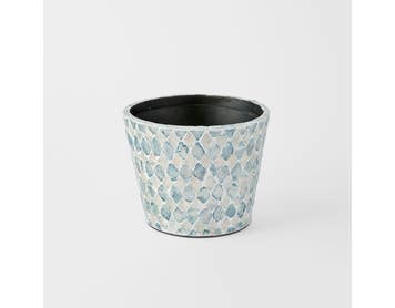 https://s3-ap-southeast-2.amazonaws.com/fusionfactory.commerceconnect.bbnt.production/pim_media/000/202/555/M_F_S25-26_Rhodes-Inlay-Planter-Lrg_Blue_26660201_SI.jpg?1759729295