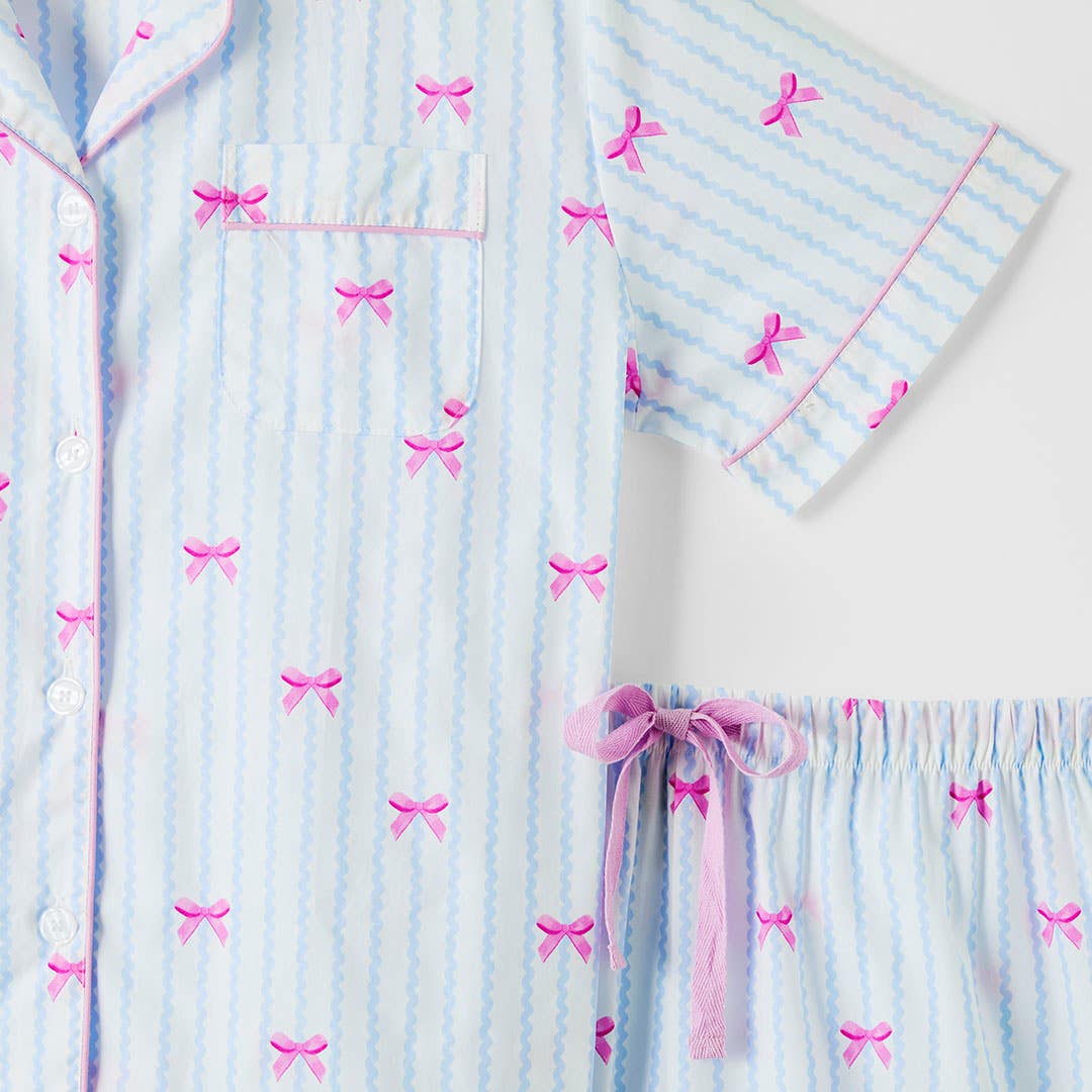 https://s3-ap-southeast-2.amazonaws.com/fusionfactory.commerceconnect.bbnt.production/pim_media/000/198/949/M_F_S25-26_Sandy-Pants-PJ-Set-Small_Sandy-Blue_26513401_Detail_SI.jpg?1754366950