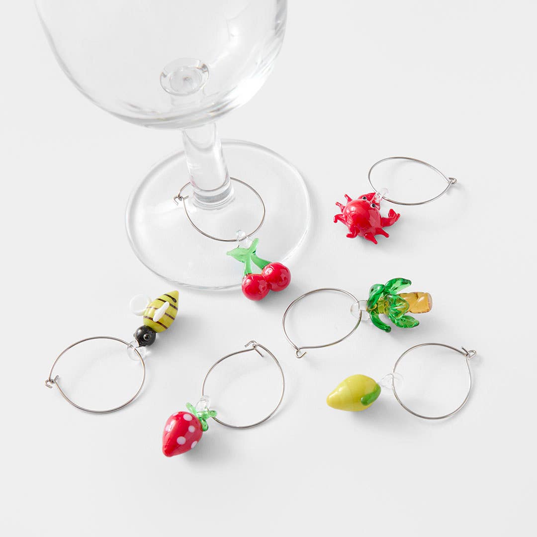 https://s3-ap-southeast-2.amazonaws.com/fusionfactory.commerceconnect.bbnt.production/pim_media/000/199/796/M_F_S25-26_Summer-Wine-Charms-S6_Multi_26530901_SI.jpg?1755498859