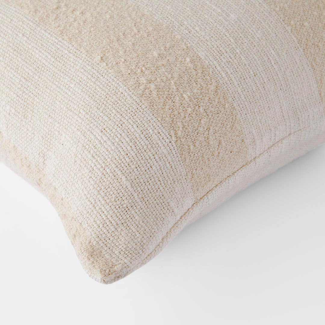 https://s3-ap-southeast-2.amazonaws.com/fusionfactory.commerceconnect.bbnt.production/pim_media/000/202/940/M_F_S25-26_Vinny-Stripe-Cushion_Ivory_26611901_Detail_SI.jpg?1760420194