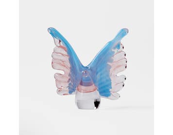 https://s3-ap-southeast-2.amazonaws.com/fusionfactory.commerceconnect.bbnt.production/pim_media/000/221/500/M_F_S26-27_Betty-Glass-Butterfly-Ornament_Pink-Blue_27331601_SI.jpg?1788743652