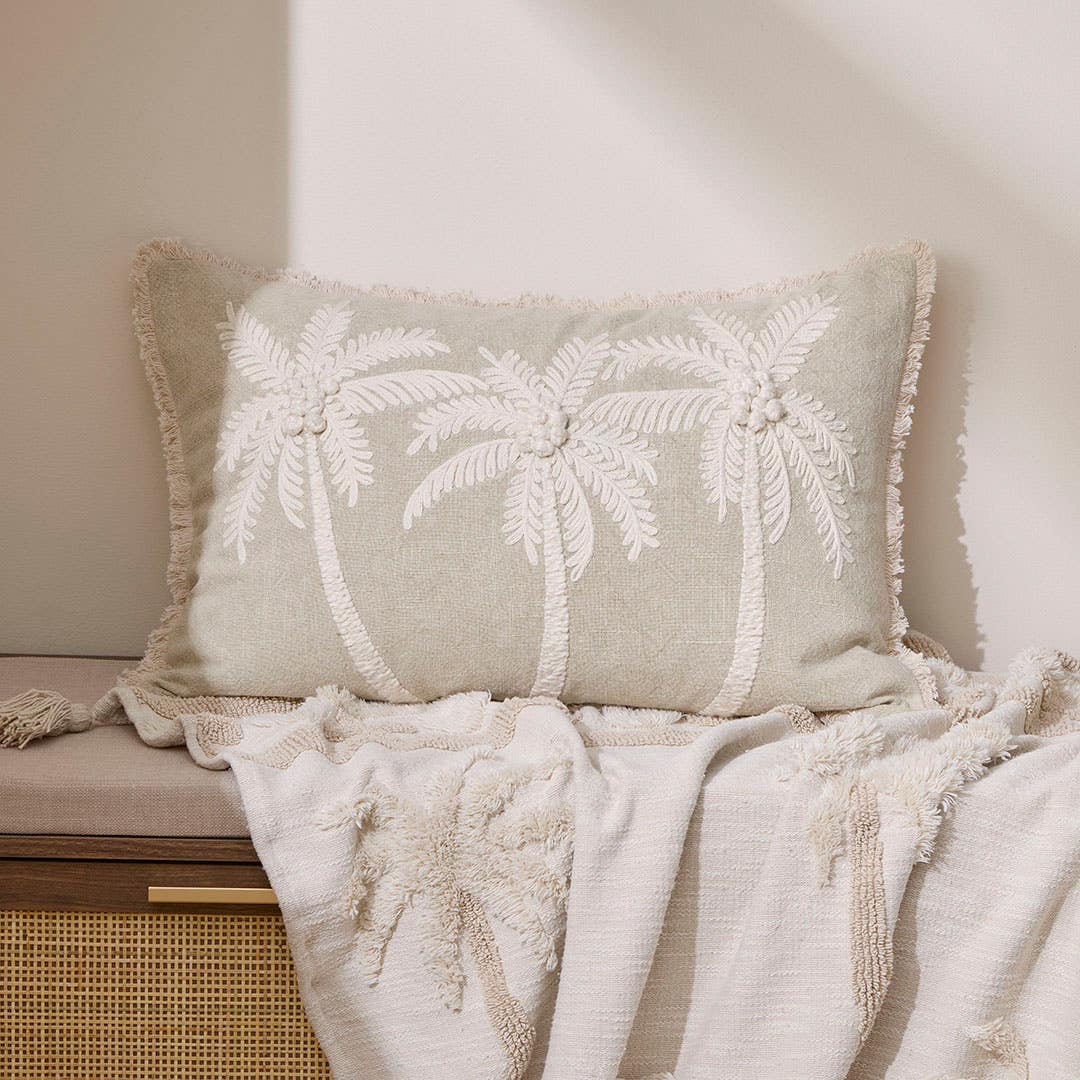 https://s3-ap-southeast-2.amazonaws.com/fusionfactory.commerceconnect.bbnt.production/pim_media/000/222/913/M_F_S26-27_Cushion_LS_Bimbini_Natural_Cushion_SI.jpg?1790058015