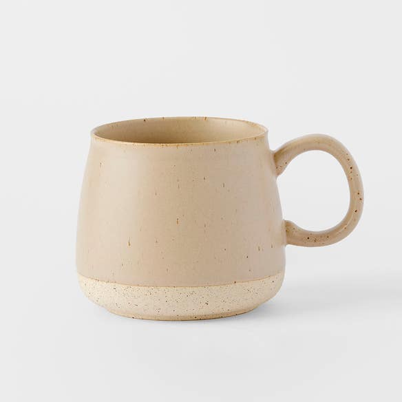 https://s3-ap-southeast-2.amazonaws.com/fusionfactory.commerceconnect.bbnt.production/pim_media/000/191/277/M_F_Sabine-Cuddle-Mug_Mushroom_26170501_SI.jpg?1742535619