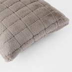 https://s3-ap-southeast-2.amazonaws.com/fusionfactory.commerceconnect.bbnt.production/pim_media/000/188/313/M_F_Sable-Fur-Cushion_Dove_26131302_Detail_SI.jpg?1737595777