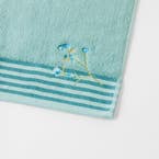 https://s3-ap-southeast-2.amazonaws.com/fusionfactory.commerceconnect.bbnt.production/pim_media/000/191/106/M_F_Springfield-BT_Light-Turquoise-Multi_26207201_Detail-02_SI.jpg?1742423812