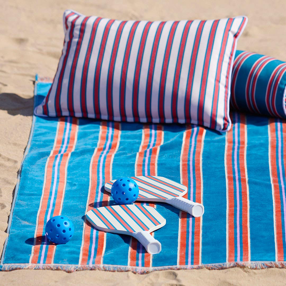 https://s3-ap-southeast-2.amazonaws.com/fusionfactory.commerceconnect.bbnt.production/pim_media/000/204/086/M_F_Summer_S25-26_LS_Beach-Outdoor-CH_Calabria_Beach-Towel.jpg?1762477023