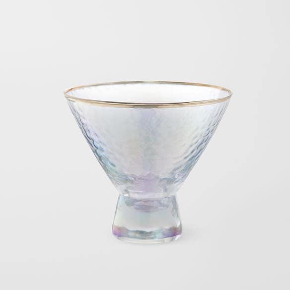 https://s3-ap-southeast-2.amazonaws.com/fusionfactory.commerceconnect.bbnt.production/pim_media/000/152/270/M_F_Vista_Gold_Rim_Low_Cocktail_Glass_Pearl__22822501_SI.jpg?1690857806