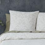 https://s3-ap-southeast-2.amazonaws.com/fusionfactory.commerceconnect.bbnt.production/pim_media/000/155/486/M_F_W24_Bedlinen_BOP_Ainsley_QQC-Euro_SI.jpg?1698882439