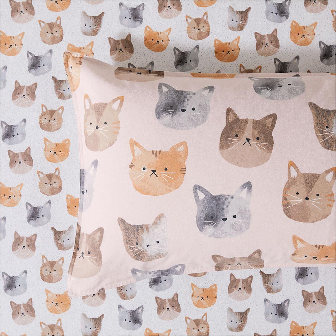 https://s3-ap-southeast-2.amazonaws.com/fusionfactory.commerceconnect.bbnt.production/pim_media/000/157/098/M_F_W24_Bedlinen_Flanelette_BOP_Nala_QQC_Detail_2_SI.jpg?1702355802