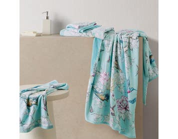 https://s3-ap-southeast-2.amazonaws.com/fusionfactory.commerceconnect.bbnt.production/pim_media/000/166/655/M_F_W24_LS_Towel_Tickets_Humming_Bird_SI.jpg?1721864024