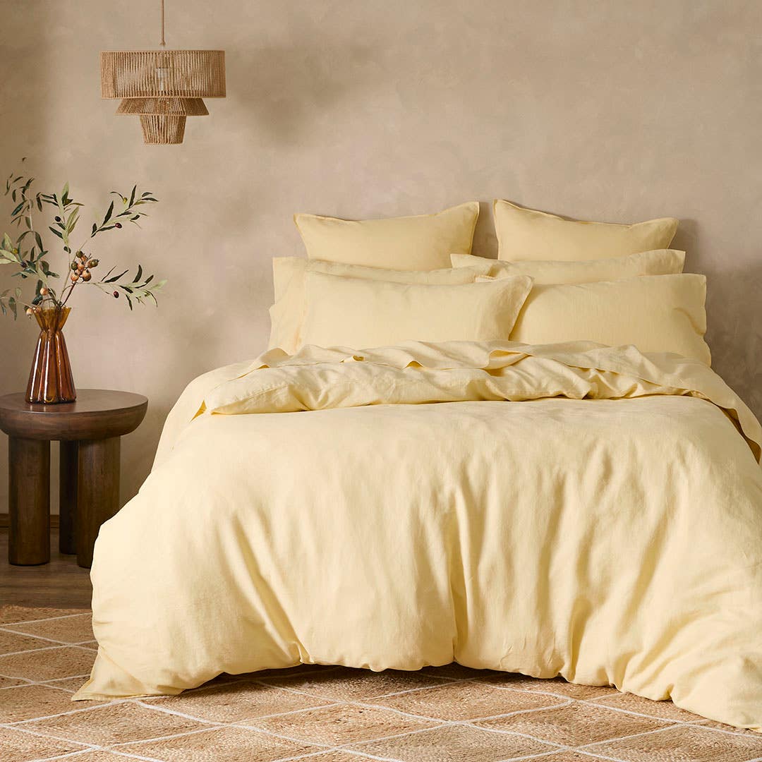 https://s3-ap-southeast-2.amazonaws.com/fusionfactory.commerceconnect.bbnt.production/pim_media/000/192/632/M_F_W25_BOP_Milano_Lemon_QQC_V2_SI.jpg?1743571037